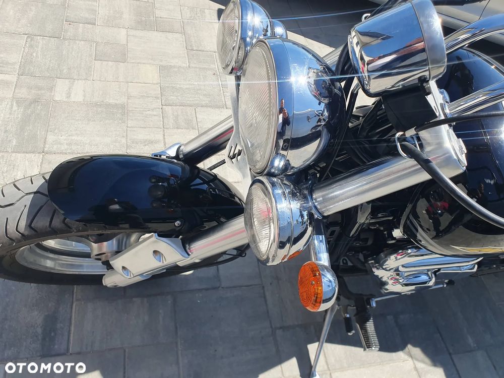 Suzuki Marauder - 9