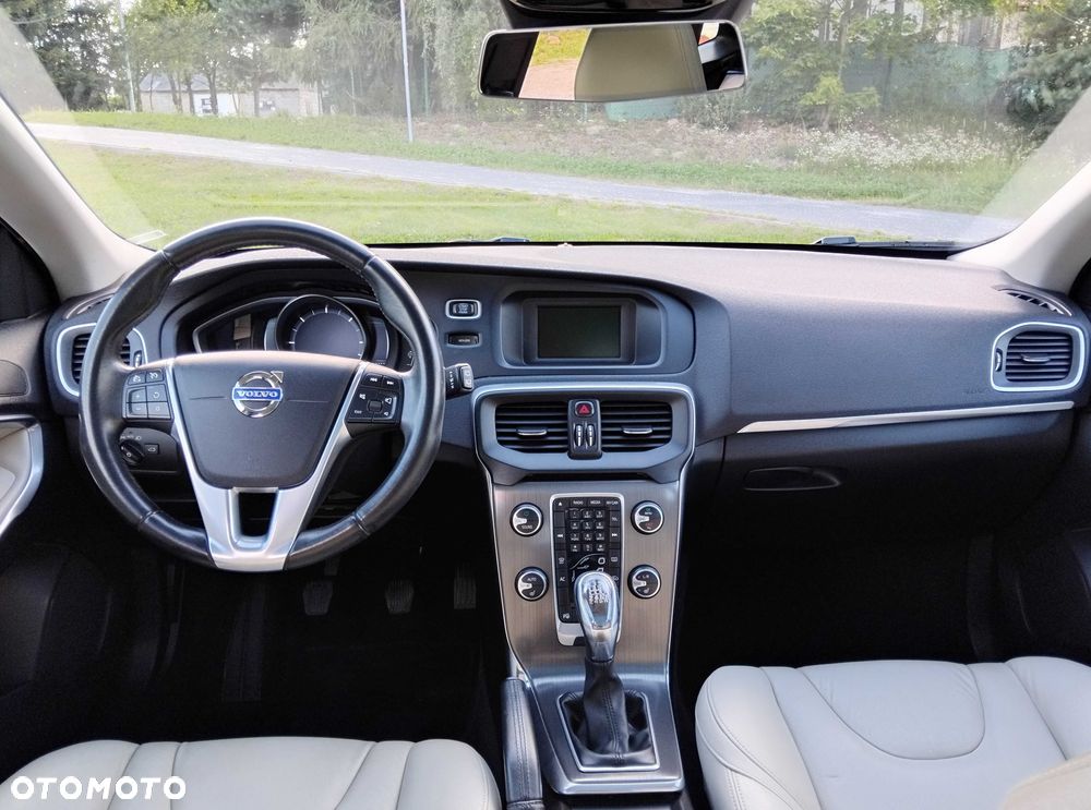 Volvo V40 - 8