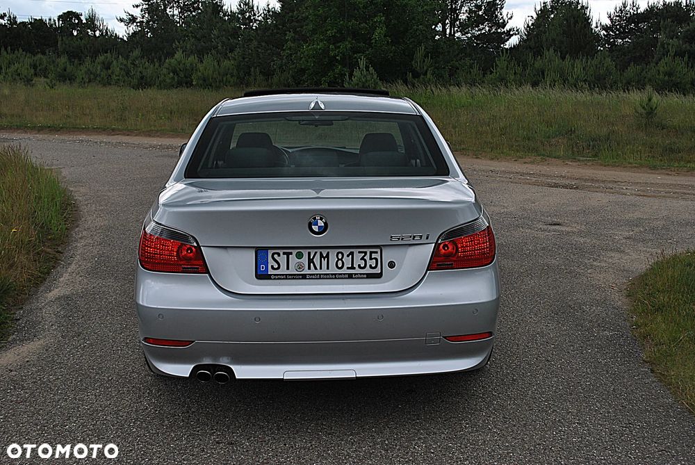 BMW Seria 5 520i - 7