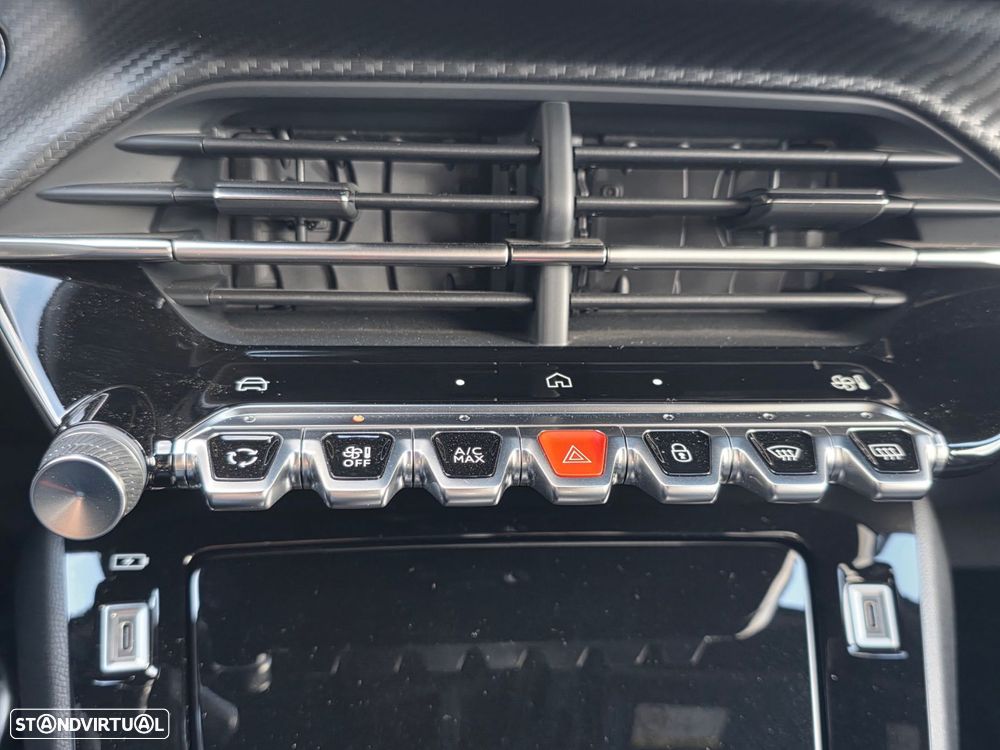 Peugeot 2008 1.2 PureTech GT EAT8 - 21