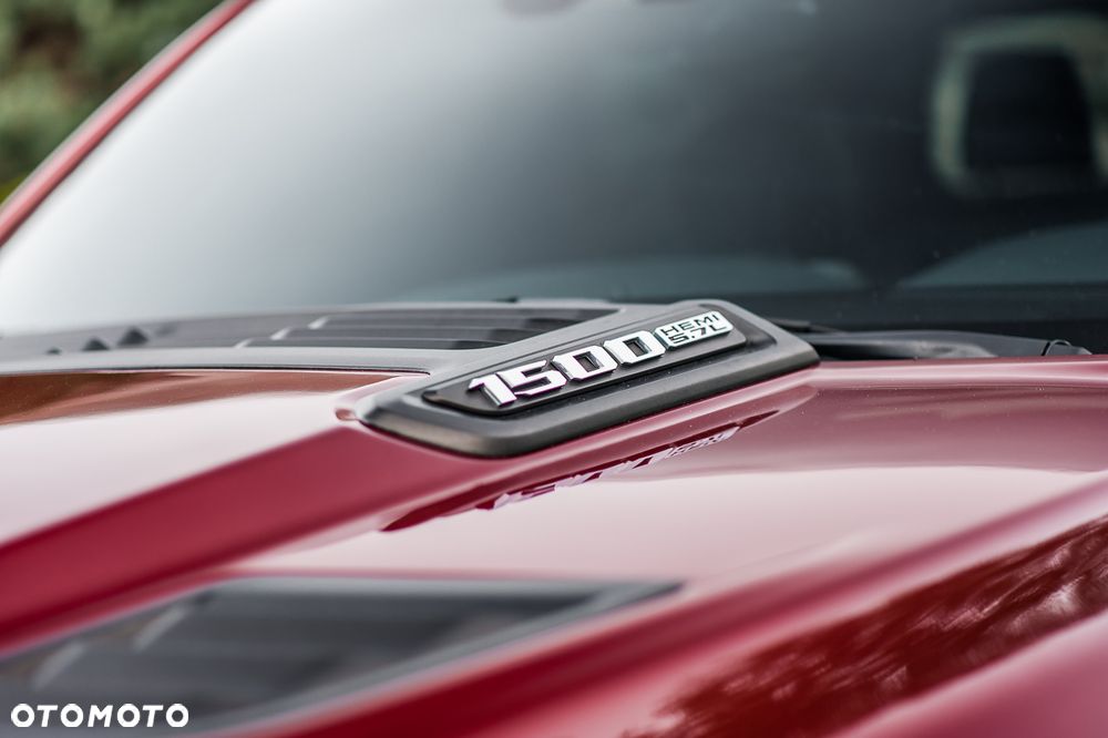 Dodge RAM - 12