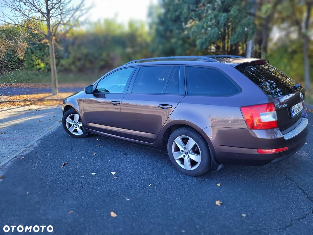 Skoda Octavia 1.6 TDI Ambition - 5