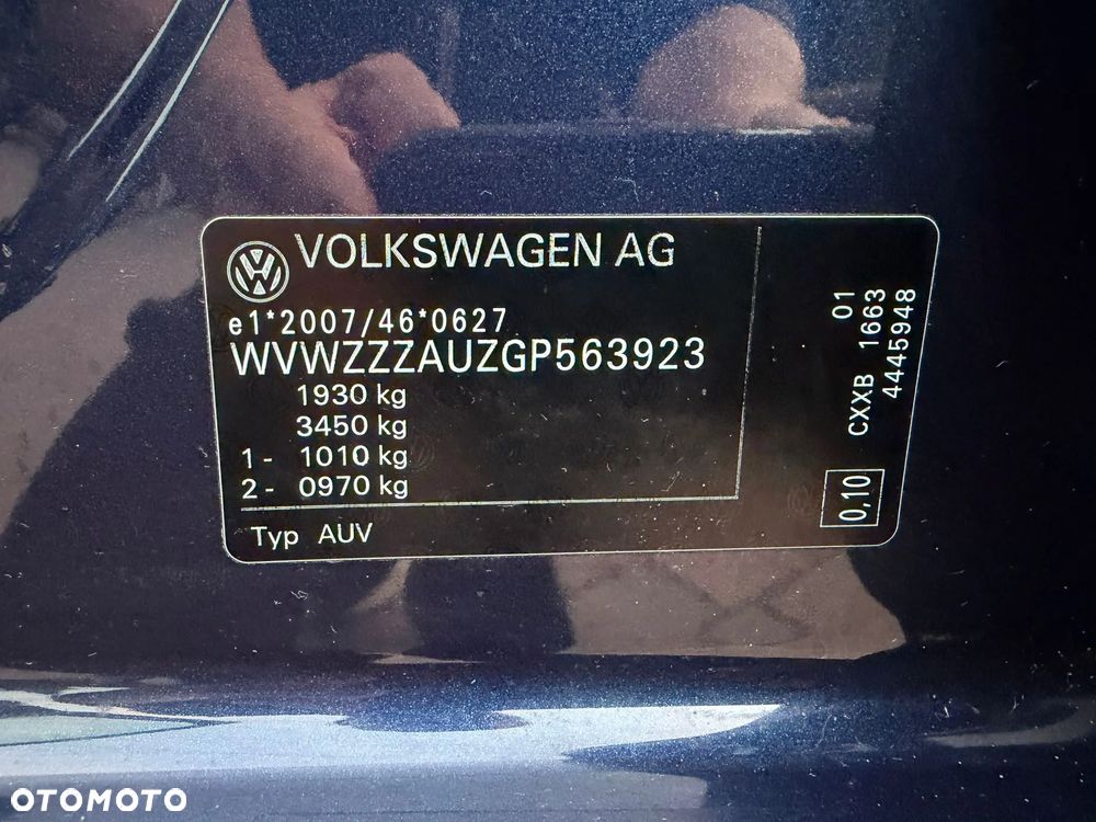 Volkswagen Golf 1.6 TDI BMT Highline - 24