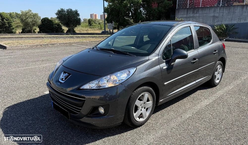 Peugeot 207 1.4 16V SE Millesim 200 Anos - 1