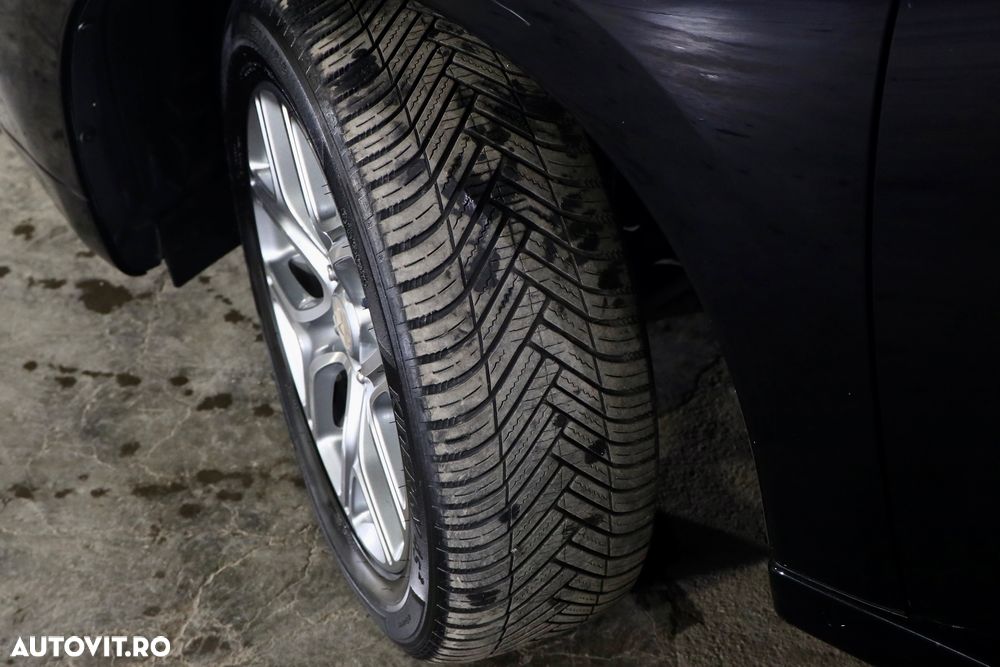 Mitsubishi Outlander 2.0 4WD Plug-In Hybrid - 33
