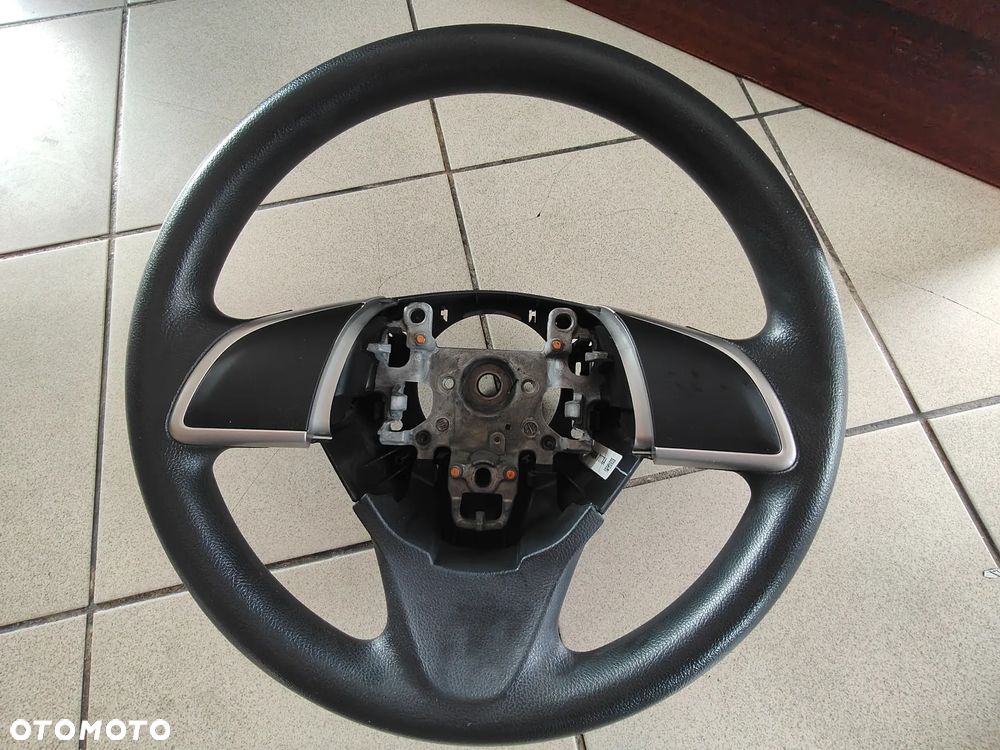 Mitsubishi Space Star II kierownica