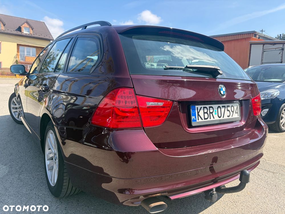 BMW Seria 3 318d DPF Edition Exclusive - 14