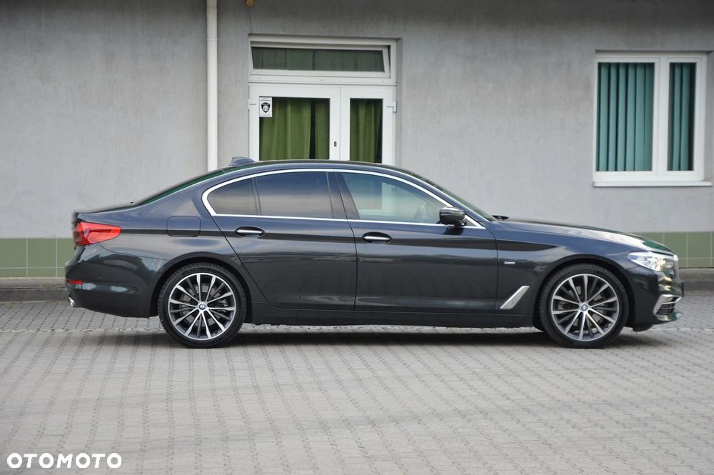 BMW Seria 5 520d xDrive Luxury Line - 12