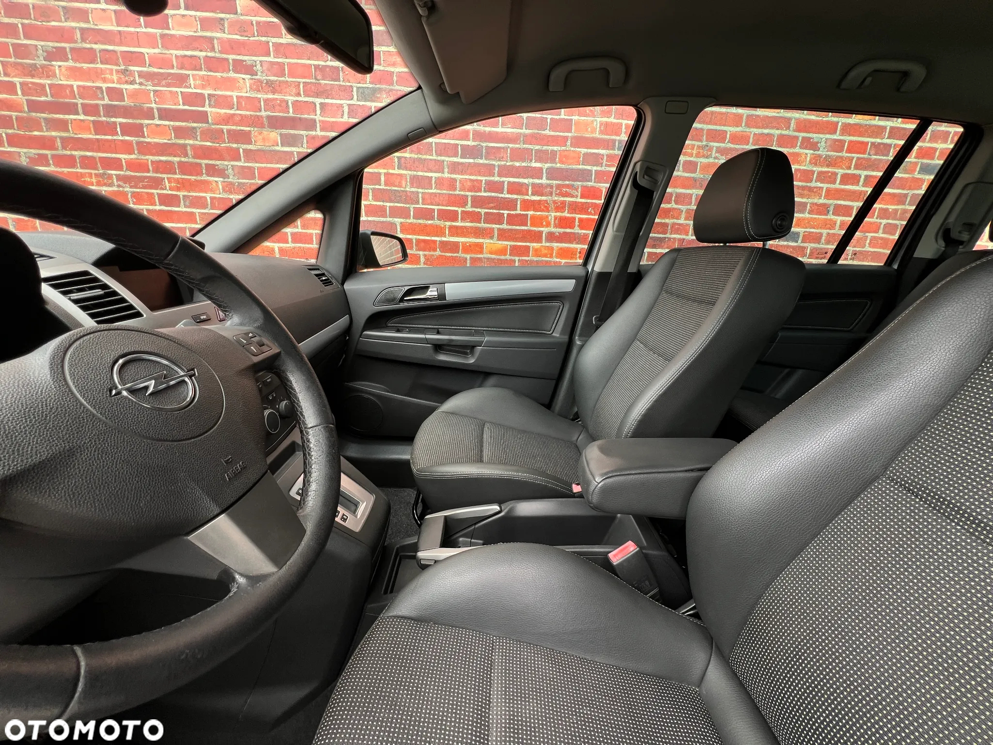 Opel Zafira - 12