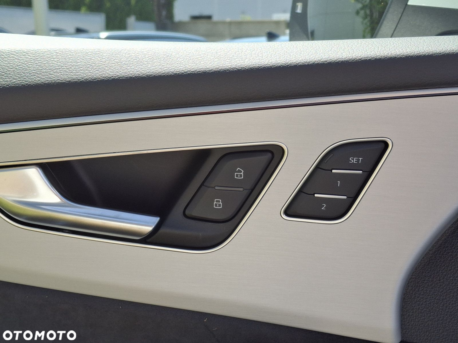 Audi Q8 - 10