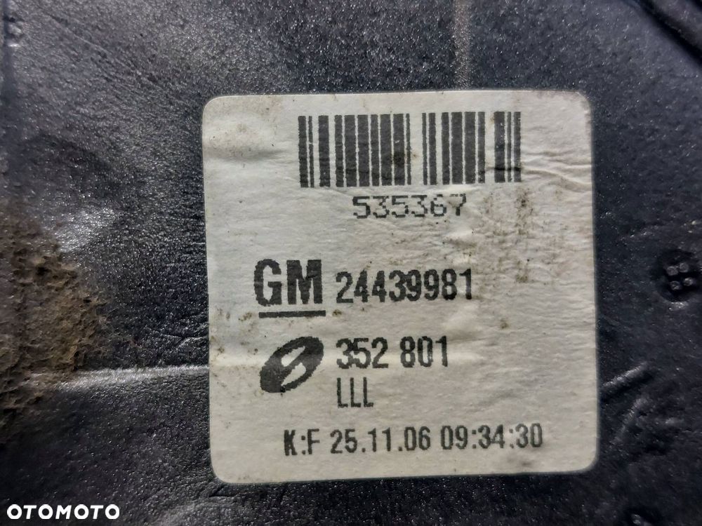 LUSTERKO LEWE + PRAWE ELEKTRYCZNE OPEL VECTRA C Z155 5 PIN EU 24436147 - 9