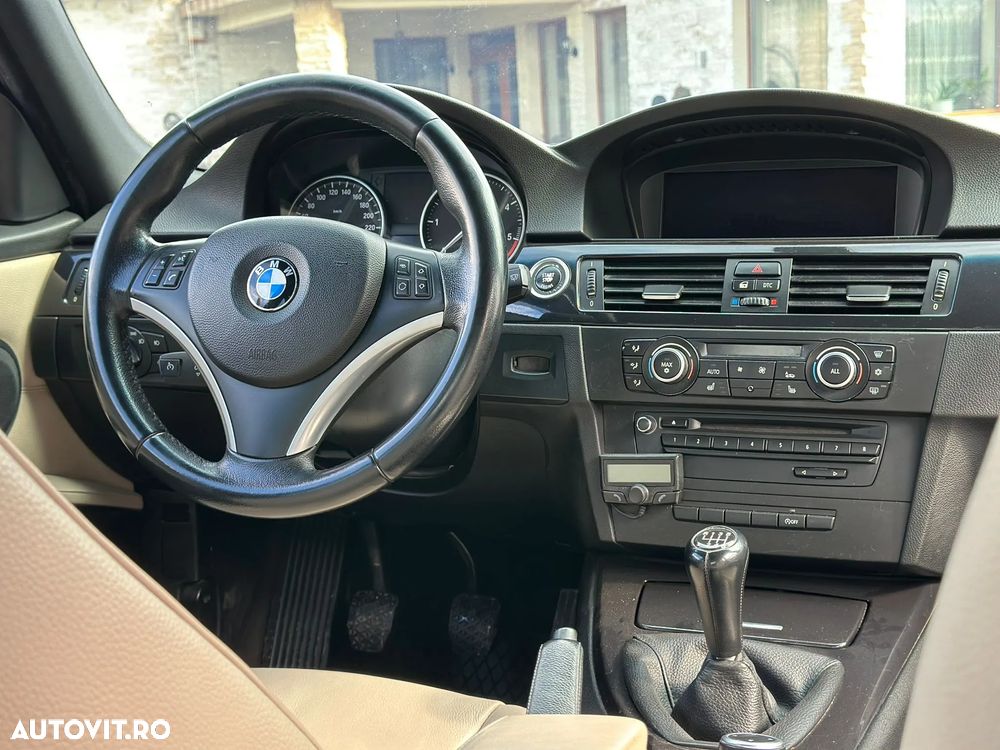 BMW Seria 3 316d - 12