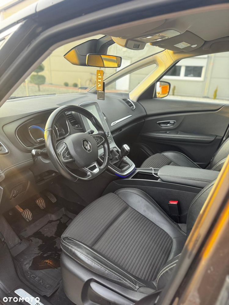 Renault Grand Scenic - 6