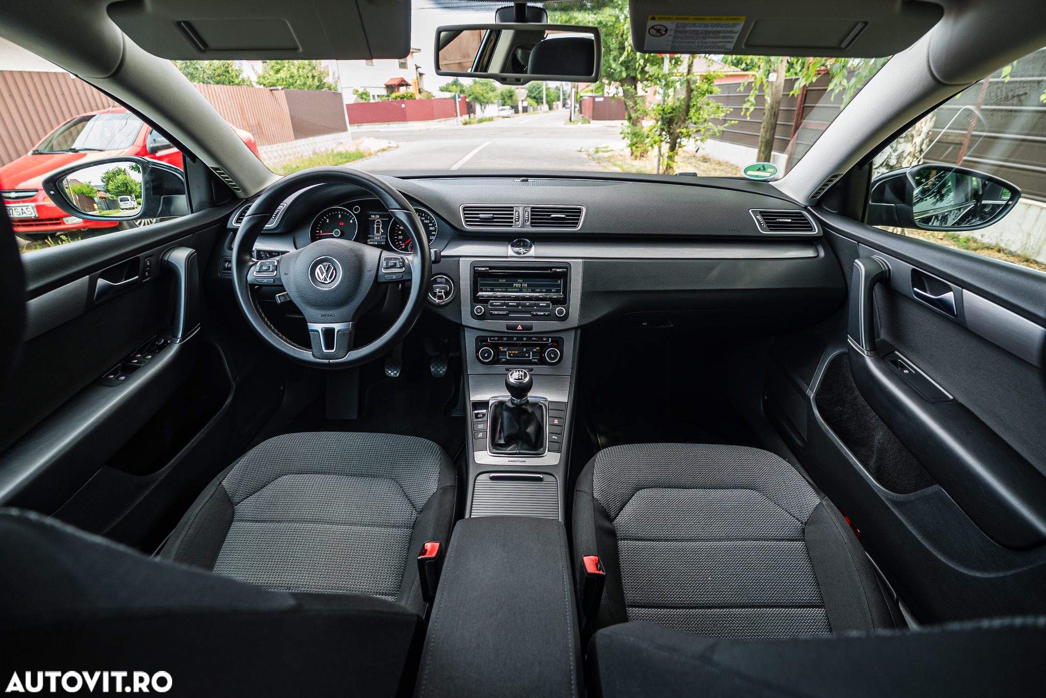 Volkswagen Passat Variant 2.0 TDI 4Motion Sportline - 10