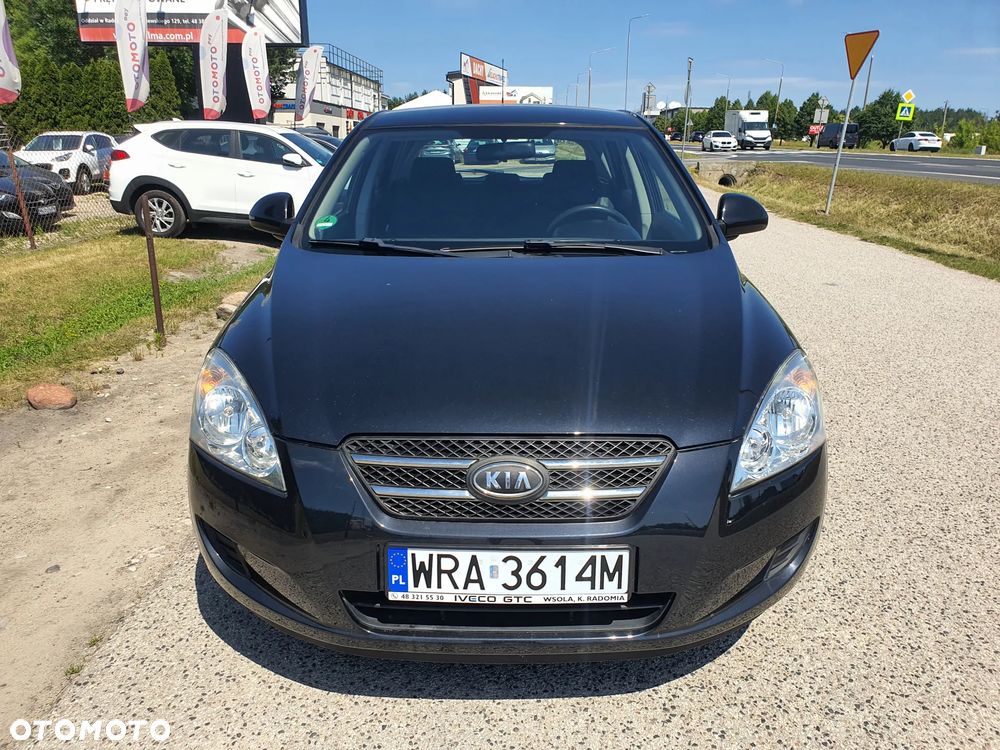 Kia Ceed 1.4 CVVT Attract - 2