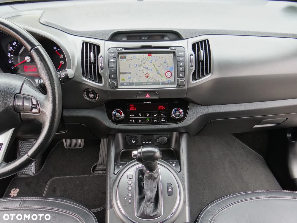 Kia Sportage 2.0 CRDI 4WD Automatik Dream-Team Edition - 28