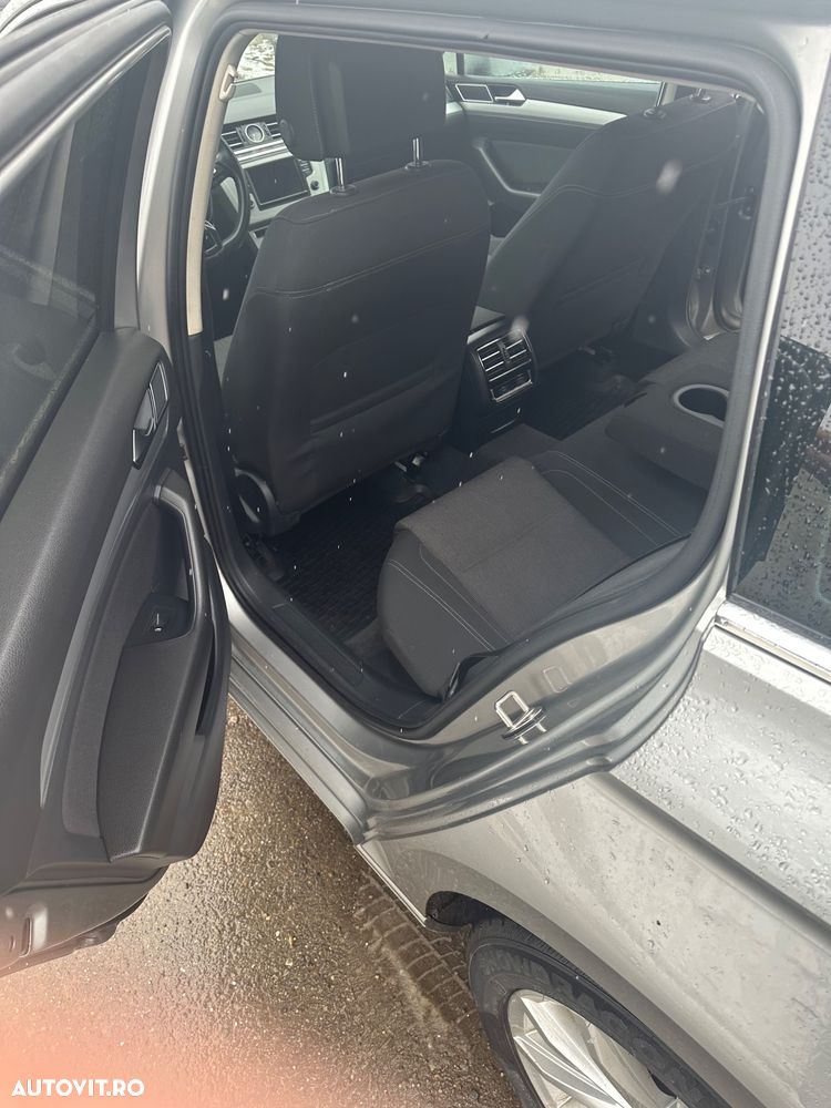 Volkswagen Passat ver-2-0-tdi-dsg-comfortline - 6