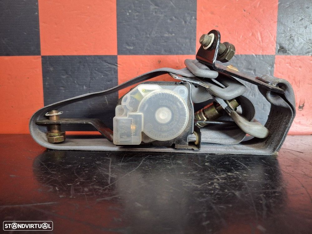 Cinto Frente Direito Fuso (Mitsubishi) Canter - 1