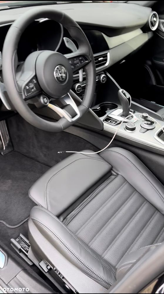 Alfa Romeo Giulia 2.0 Turbo Veloce Q4 - 8