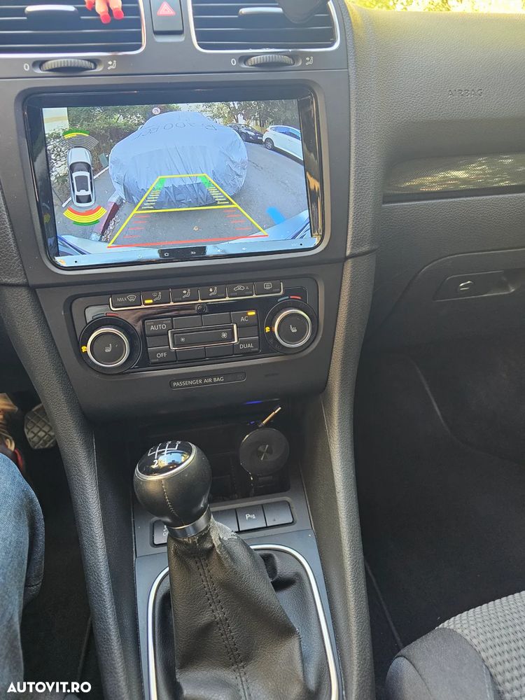 Volkswagen Golf 1.6 TDI DPF BlueMotion - 9