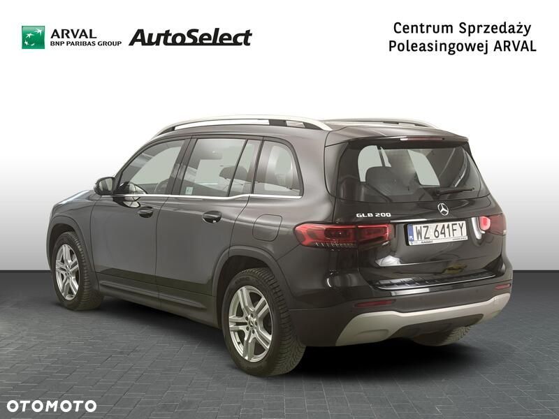 Mercedes-Benz GLB 200 7G-DCT - 3