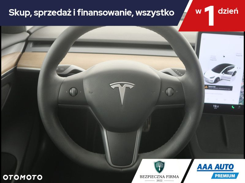 Tesla Model 3 - 18
