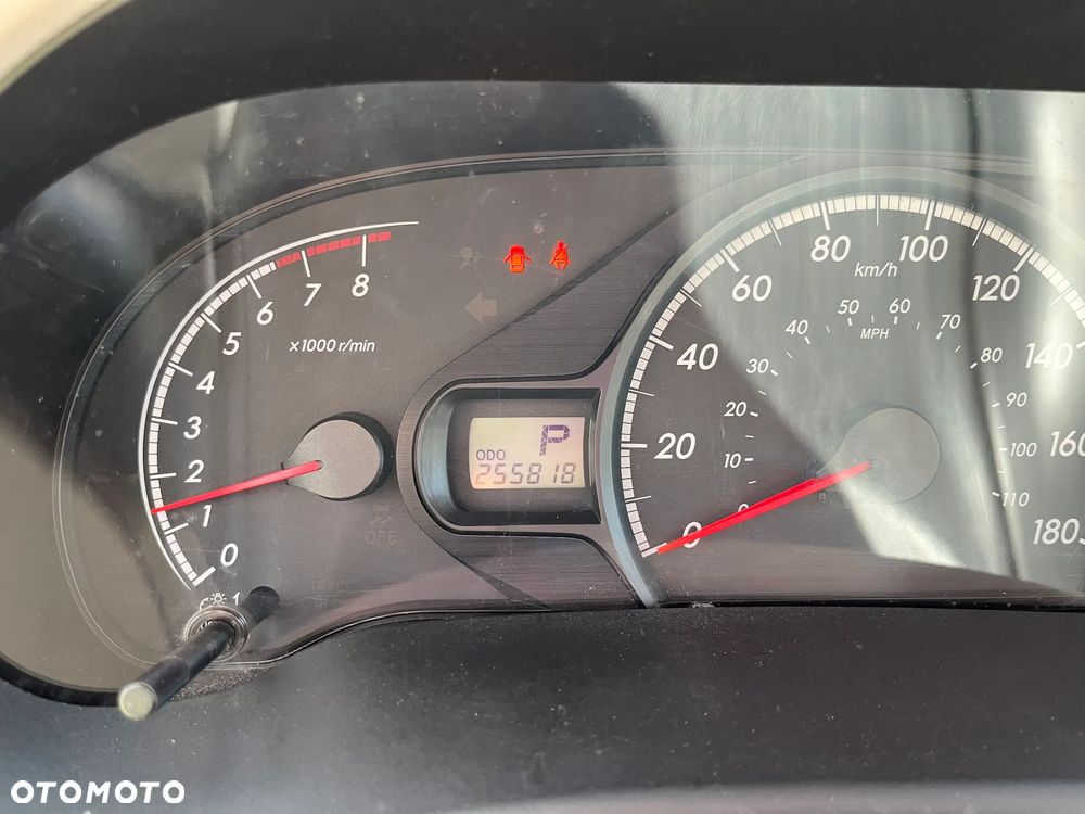 Toyota Sienna 3.5 V6 - 11