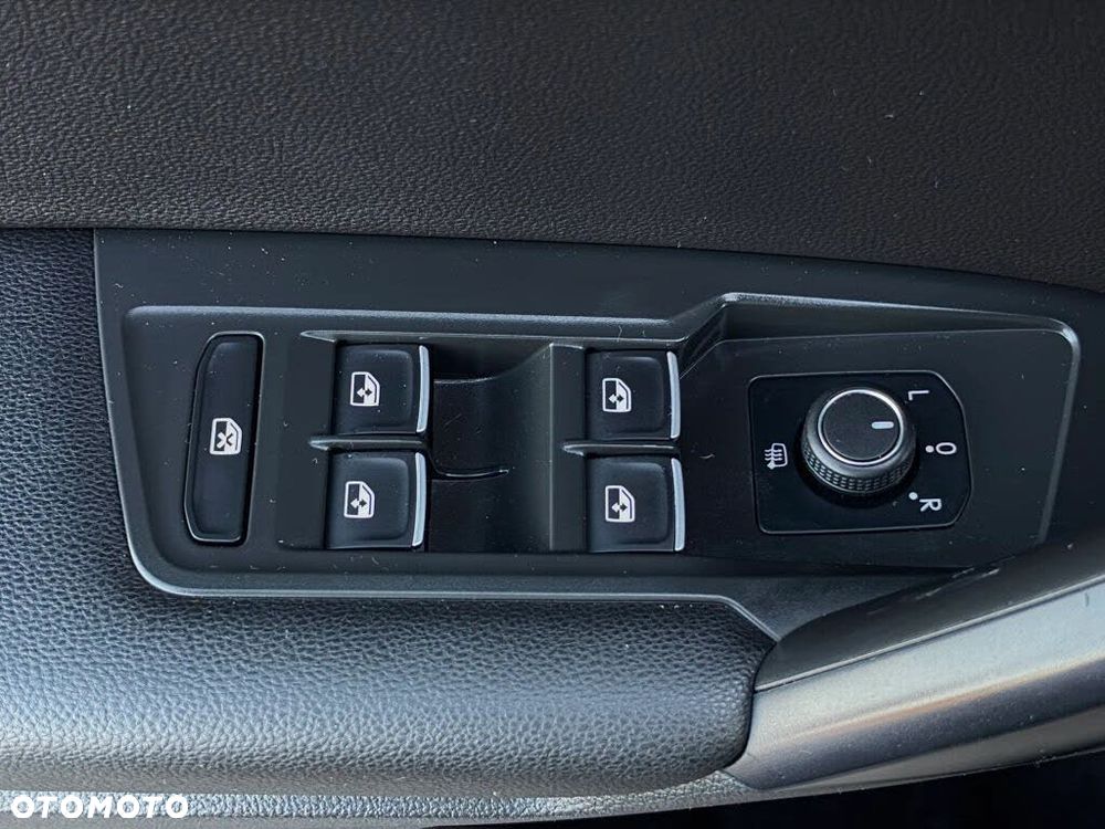 Volkswagen Tiguan - 23