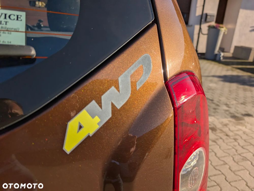 Dacia Duster 1.6 Laureate 4x4 - 15