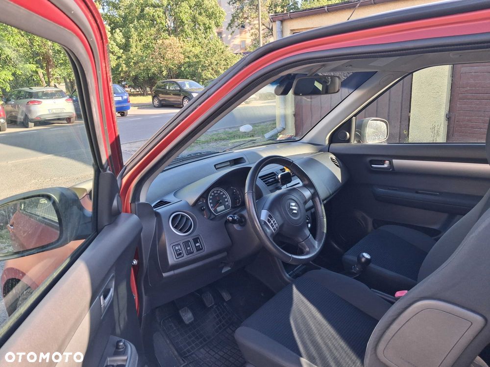 Suzuki Swift - 7