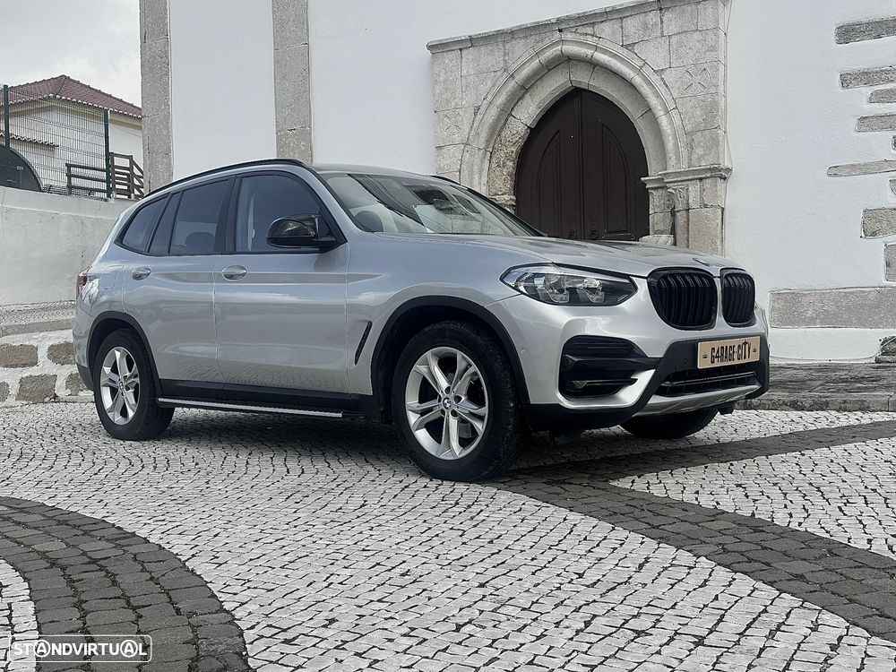 BMW X3 20 d xDrive Pack M - 4
