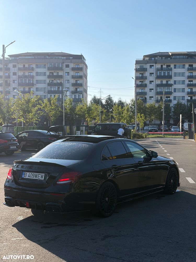 Mercedes-Benz E 220 d Aut. - 4