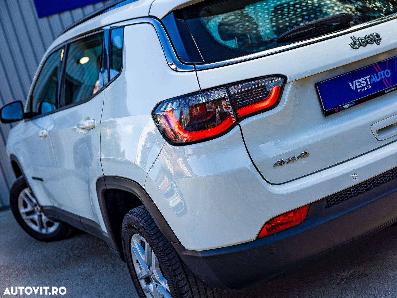 Jeep Compass 2.0 M-Jet 4x4 AT Longitude - 13