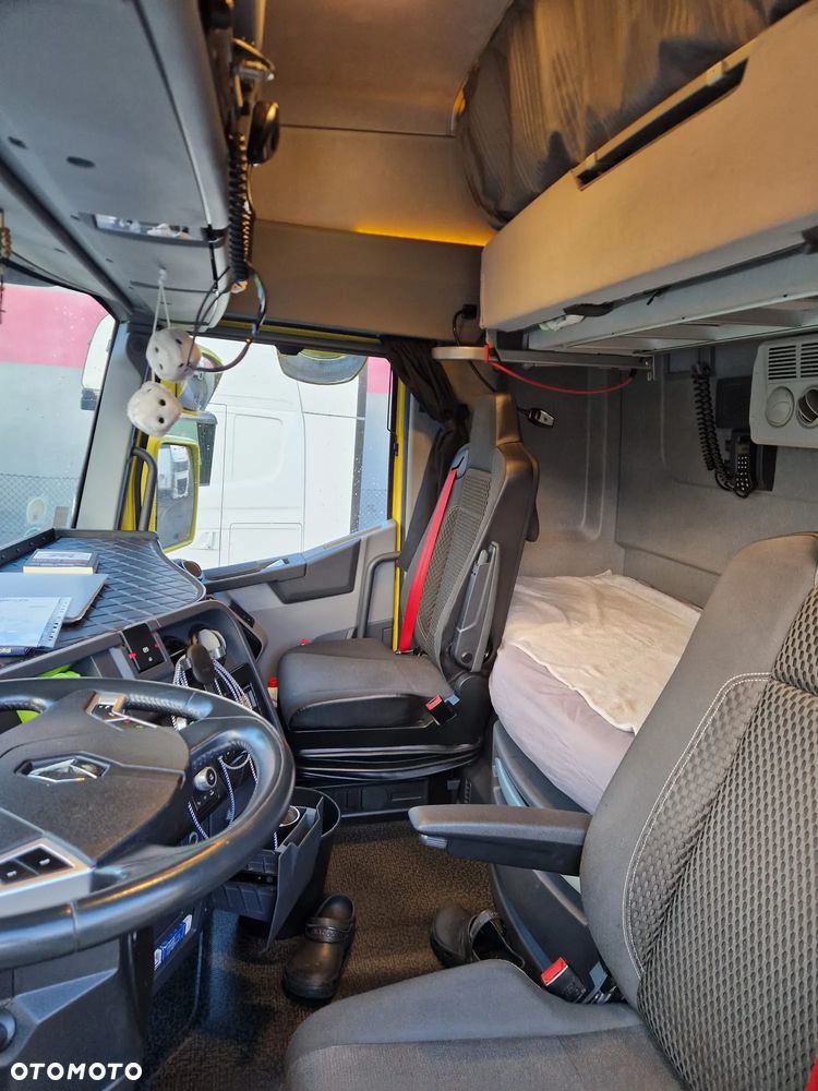 Renault t480 - 9