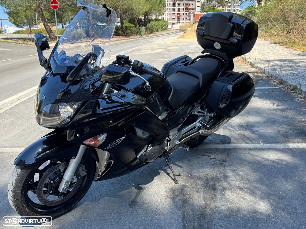 Yamaha FJR - 6