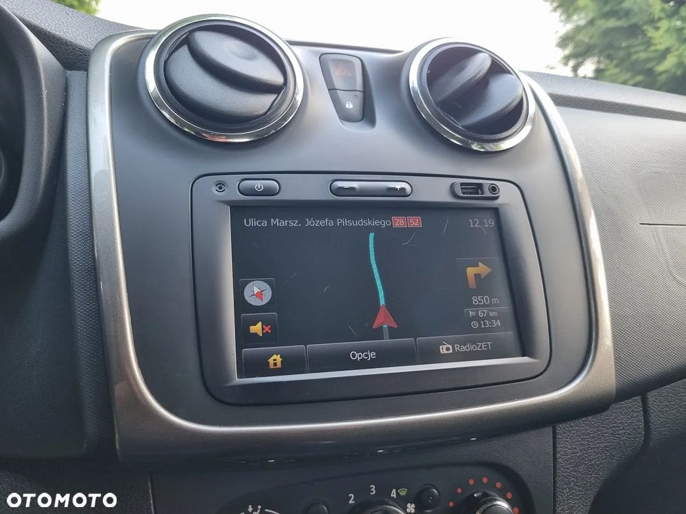 Dacia Sandero 1.2 16V 75 Laureate - 22
