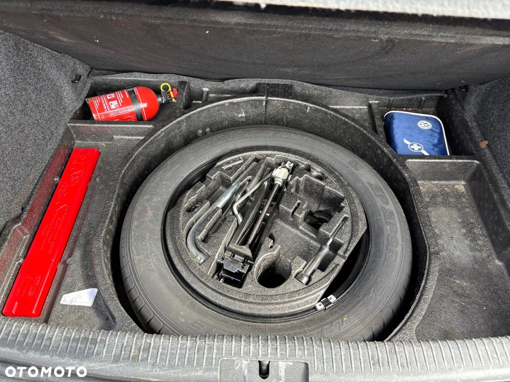 Volkswagen Golf 1.6 TDI Comfortline - 11
