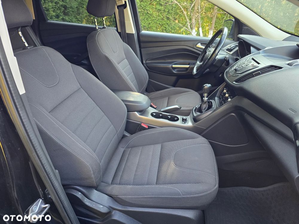 Ford Kuga 1.5 EcoBoost 2x4 Cool & Connect - 17