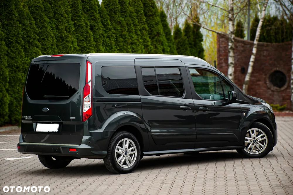 Ford Tourneo Connect Grand - 13