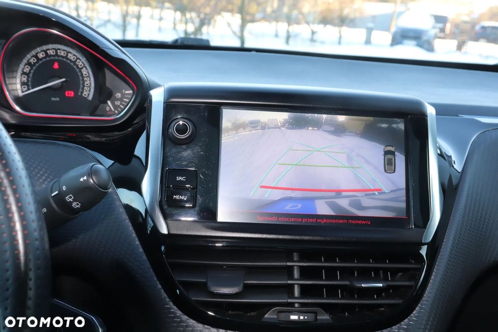 Peugeot 2008 PureTech 130 EAT8 GT Exclusive - 34