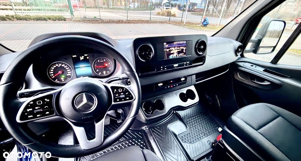 Mercedes-Benz Sprinter 319 3.0 V6 Automat podwozie - 9