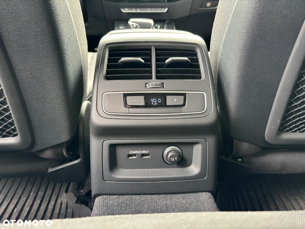 Audi A4 Limousine 40 TFSI mHEV Advanced S tronic - 26