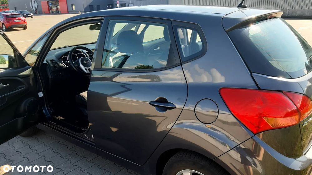 Kia Venga - 1
