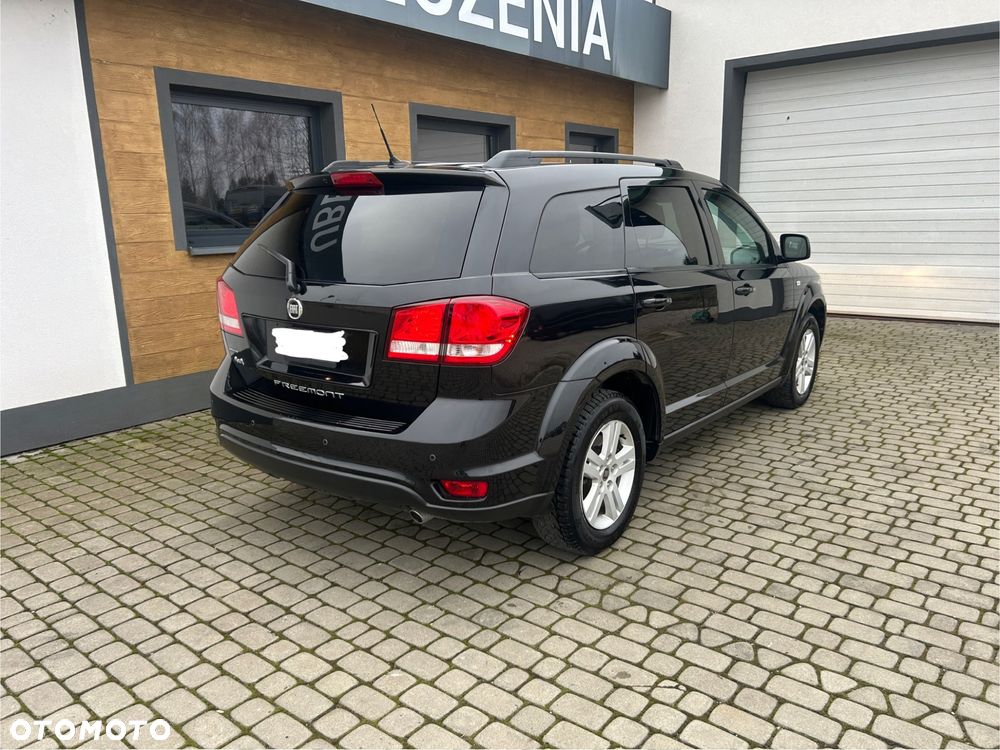 Fiat Freemont 2.0 Multijet Lounge AWD - 4