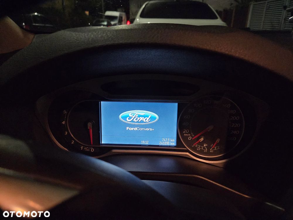 Ford Mondeo 2.0 Platinium X - 9