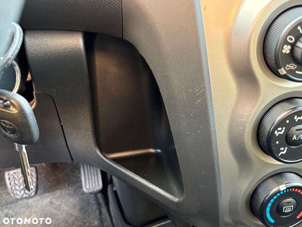 Toyota Yaris 1.33 Sol - 27