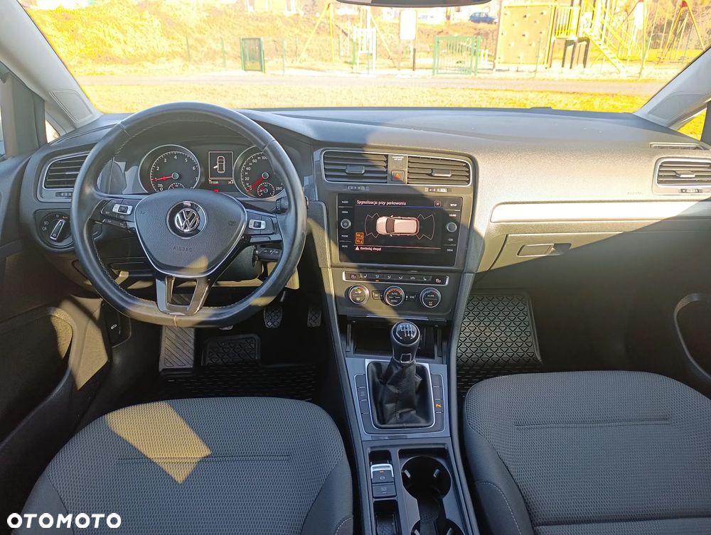 Volkswagen Golf 1.0 TSI BlueMotion Comfortline - 21