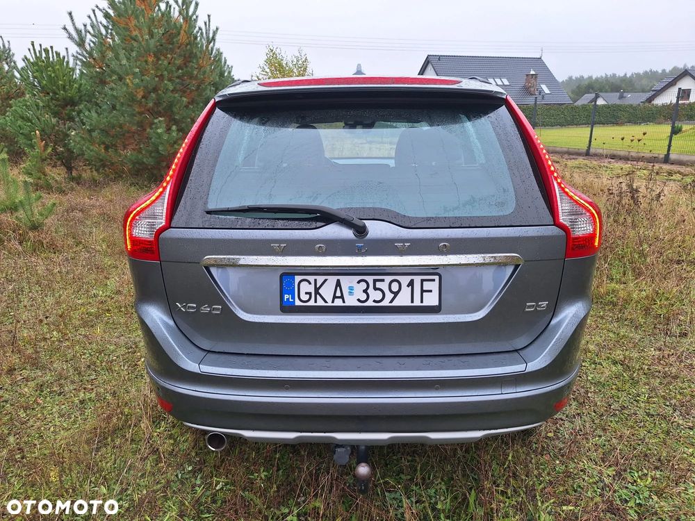 Volvo XC 60 D3 Drive-E Momentum - 5