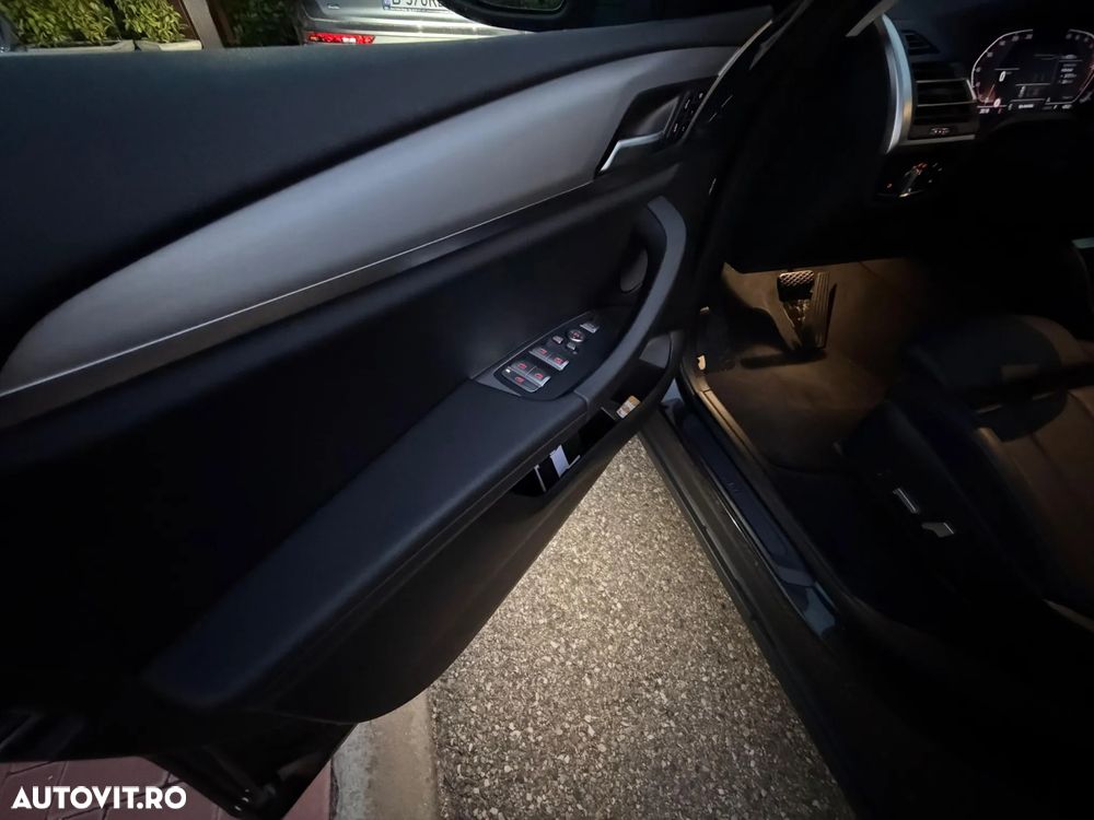 BMW X4 xDrive20i AT MHEV - 11