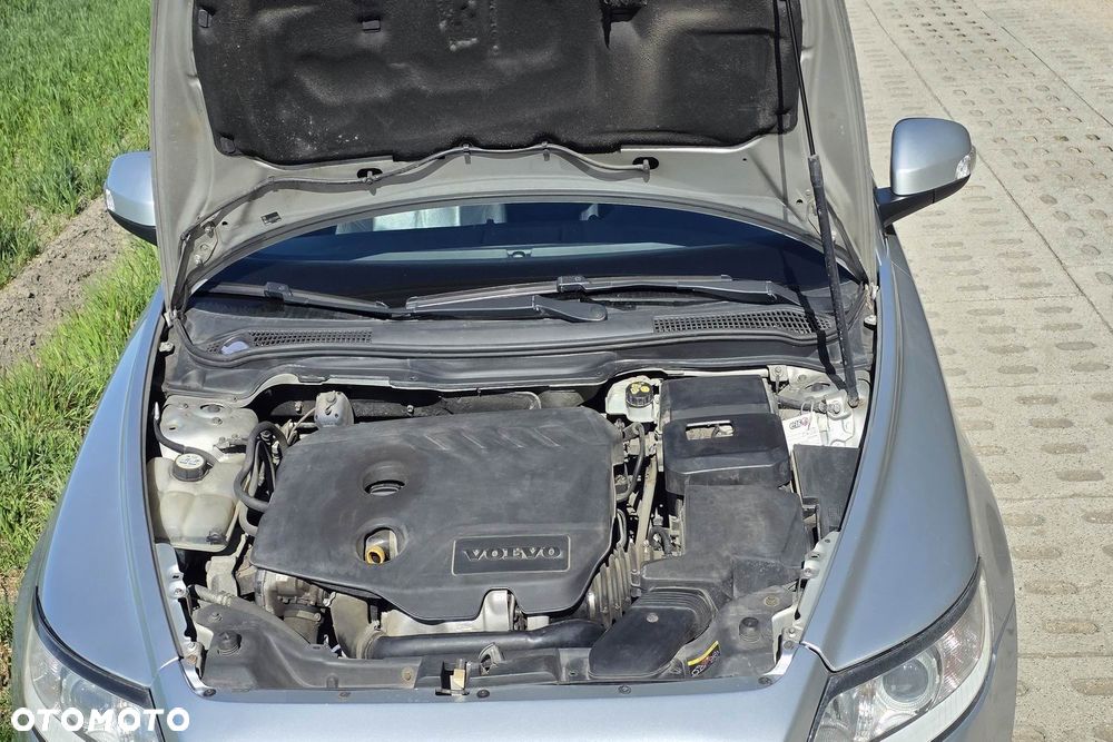 Volvo V50 - 11
